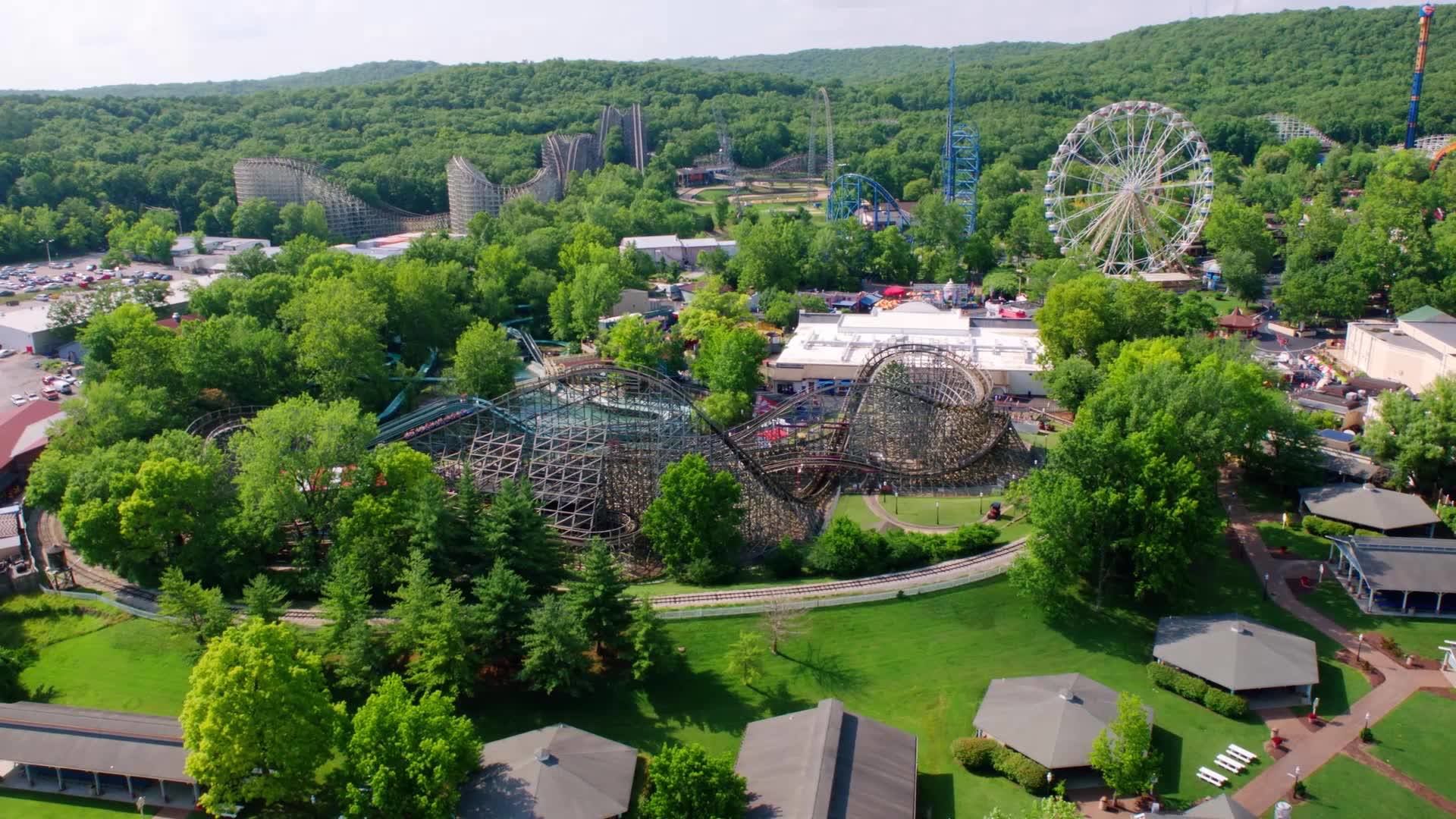 Fayette Co. giving away Six Flags passes to vaccinated citizens